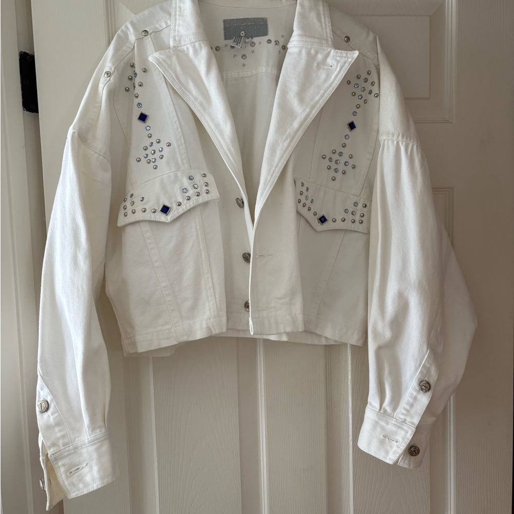 Chic White Embellished Jean Jacket